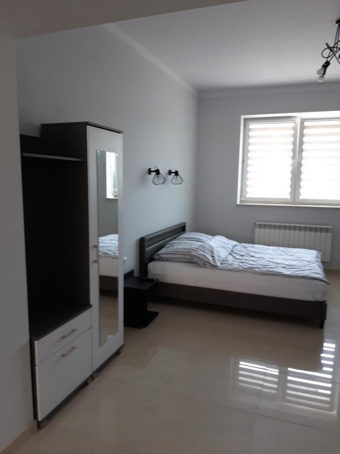 Apartamenty Polna Ostrowiec Świętokrzyski Buitenkant foto