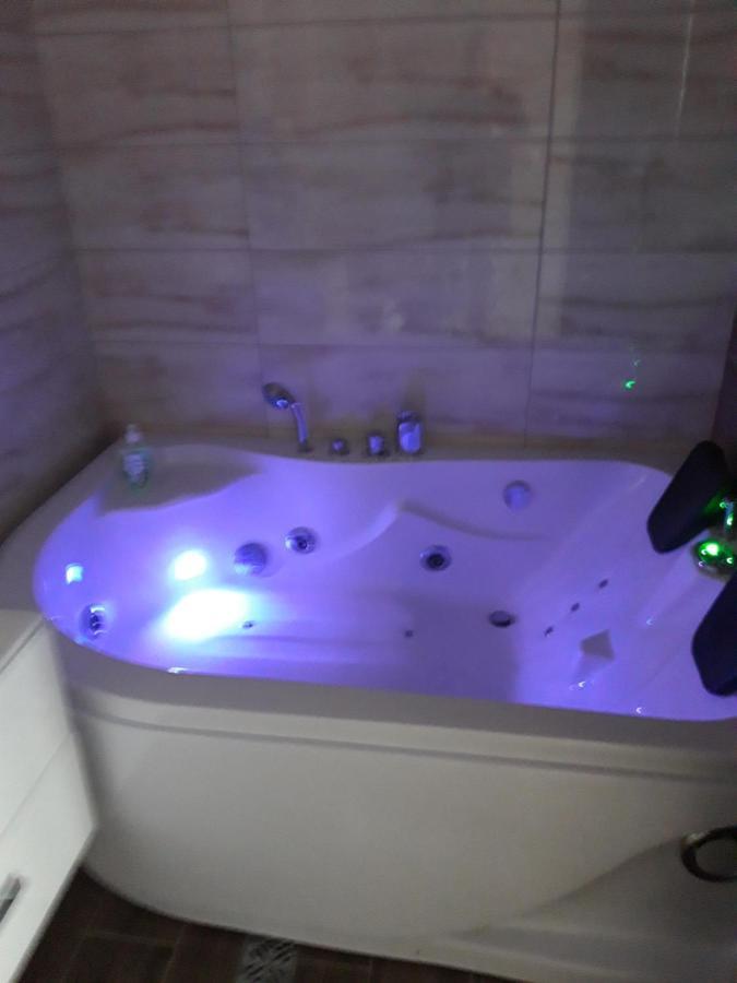 Apartamenty Polna Ostrowiec Świętokrzyski Buitenkant foto