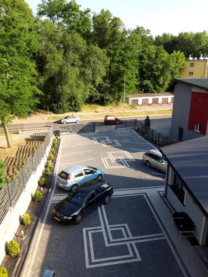 Apartamenty Polna Ostrowiec Świętokrzyski Buitenkant foto