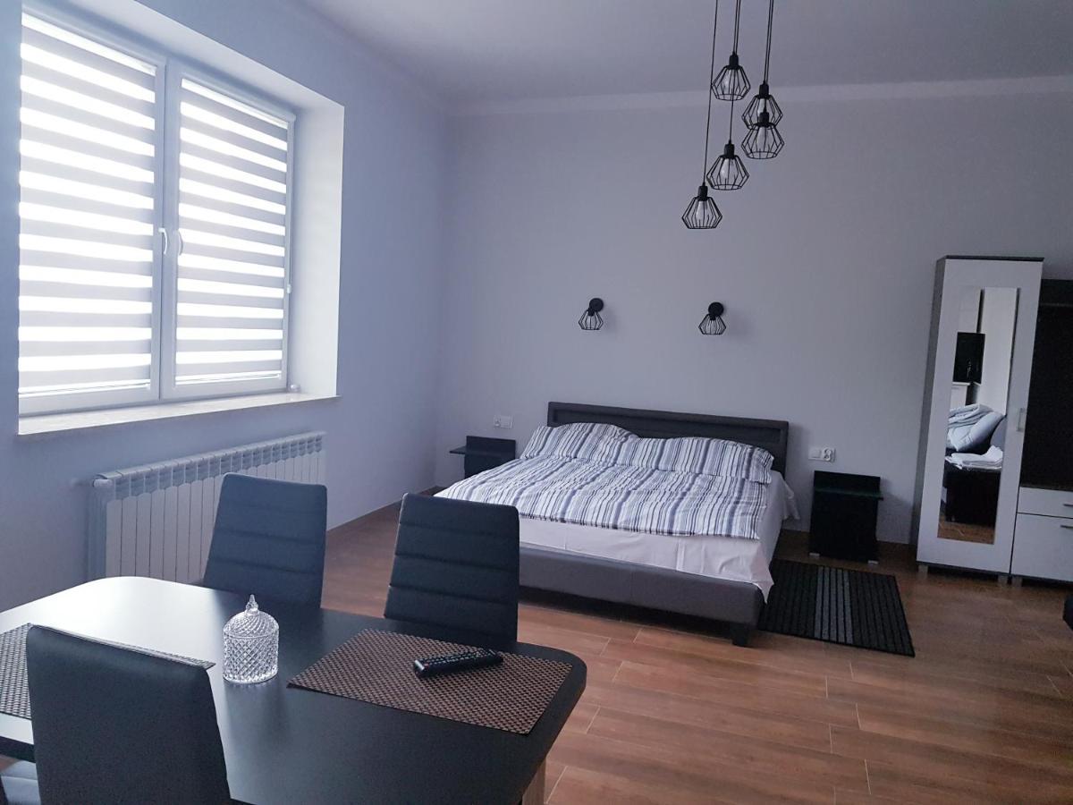 Apartamenty Polna Ostrowiec Świętokrzyski Buitenkant foto