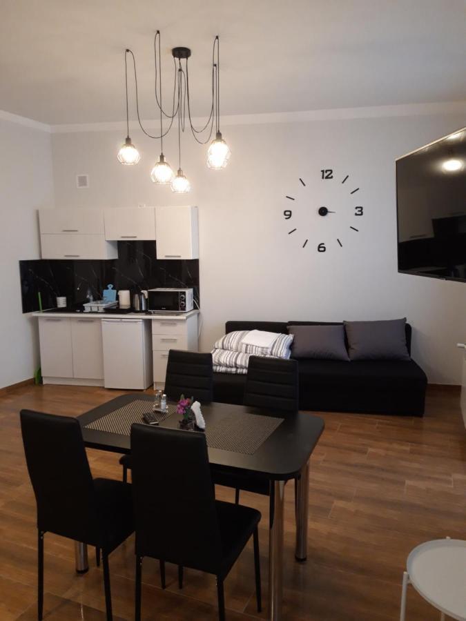 Apartamenty Polna Ostrowiec Świętokrzyski Buitenkant foto